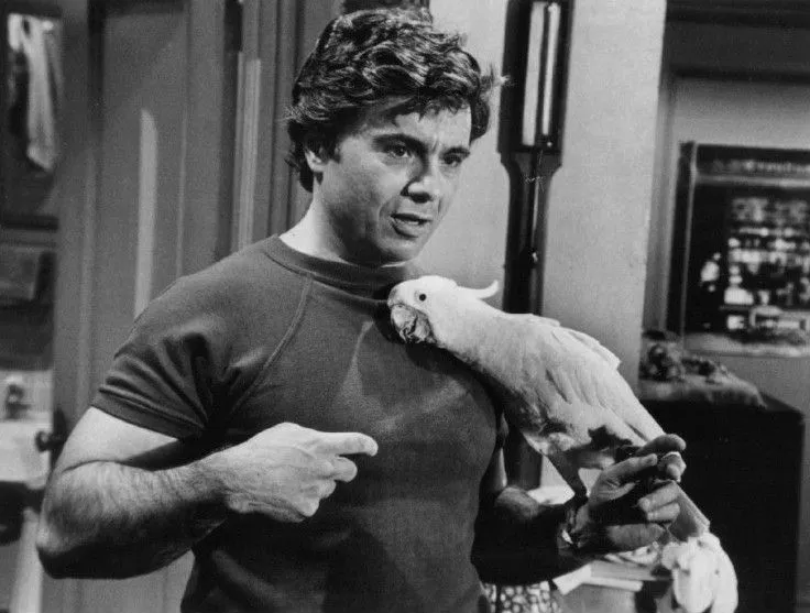 Robert_Blake_Baretta_and_Fred_1976.webp